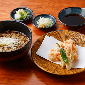 海老香るミニエビのエビエビ天ぷら付き蕎麦